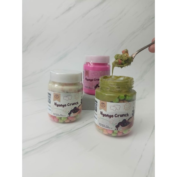 nyonyo crunch jajanan dengan selai
