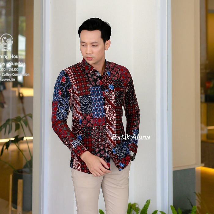 Batik Pria Slimfit Lengan Panjang Premium SBA11