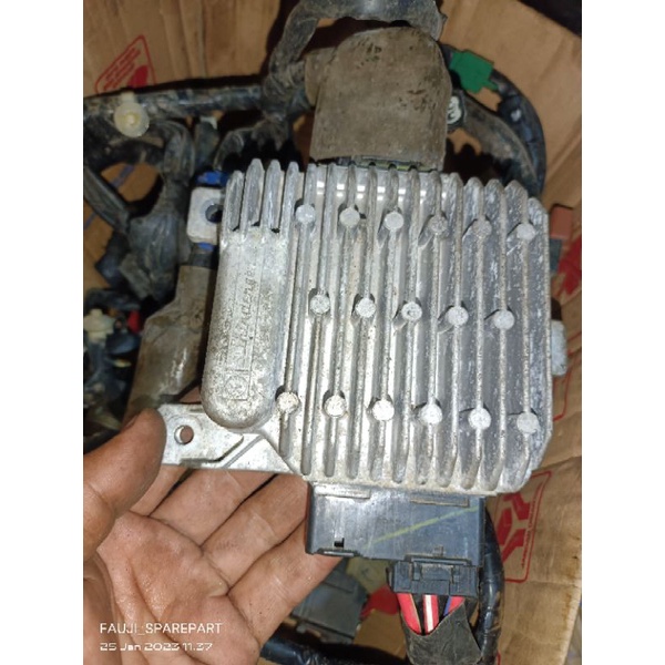 ECU CDI Honda Vario 125 k60 barang masih bagus ori bawaan motor