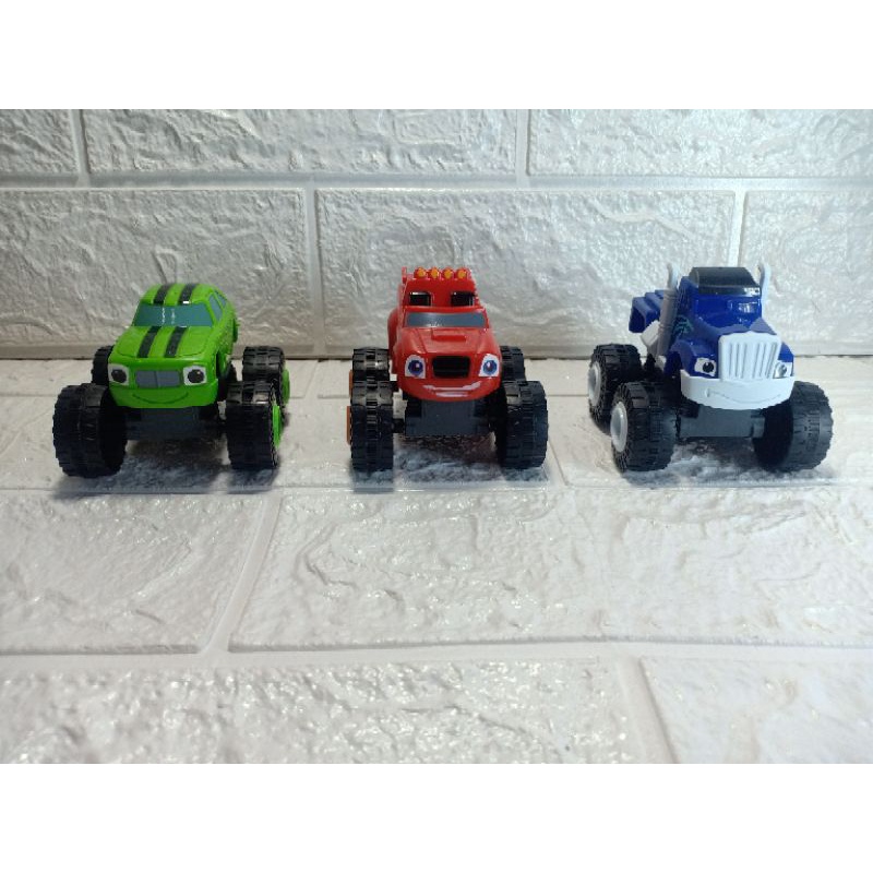 Mainan Anak Mobil Monster Jeep Blaze 3pc mobil monster roda besar rkc 02143-2