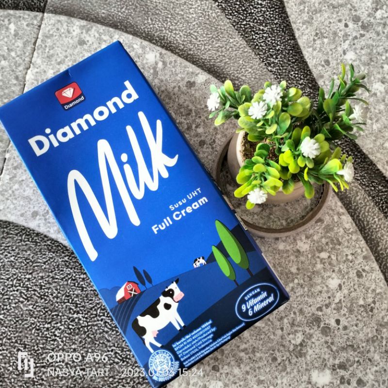 

DIAMOND MILK SUSU FULL CREAM 1 LITER