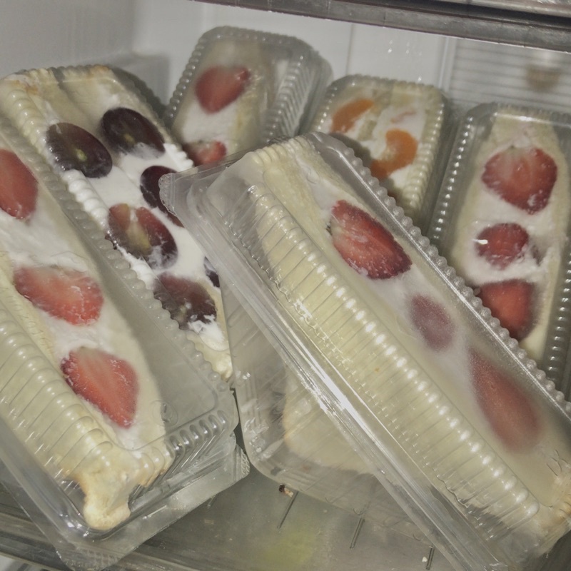 

Sandwich Buah