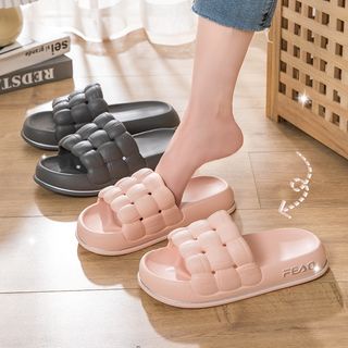 GO! SD1044 Sandal Wanita Jelly Sendal Rumahan Bahan Karet Tebal Empuk Home Slipper Anti Slip Wanita Gaya Korea