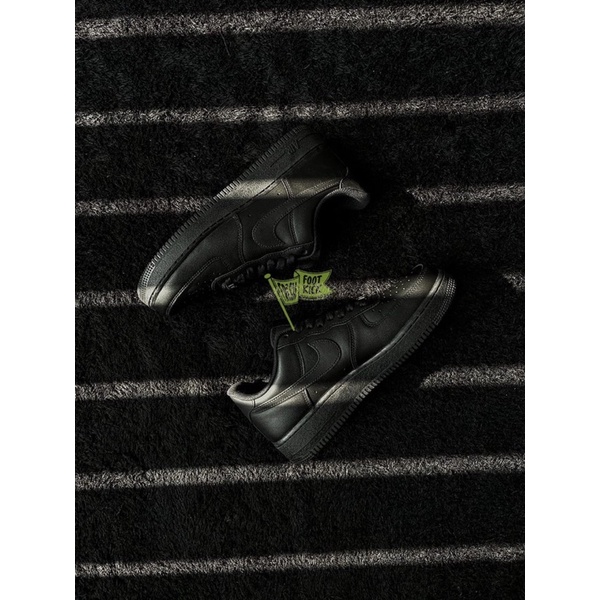 Nike Air Force 1 Triple black