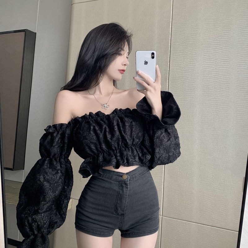Red Desain lengan lentera temperamen dewi lembut rasa atasan satu bahu jacquard ramping bagian pendek kemeja tipis untuk wanita