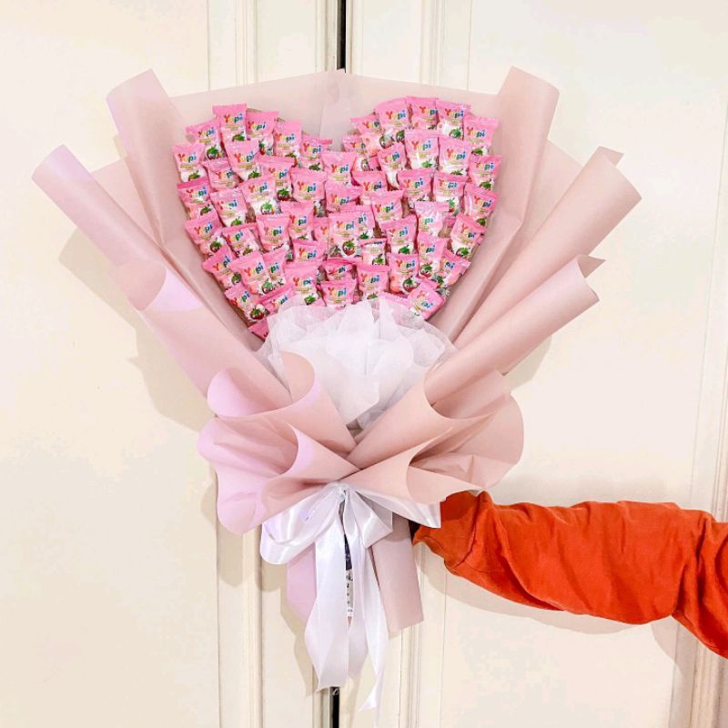 

Buket Yupi Size M Love Sign