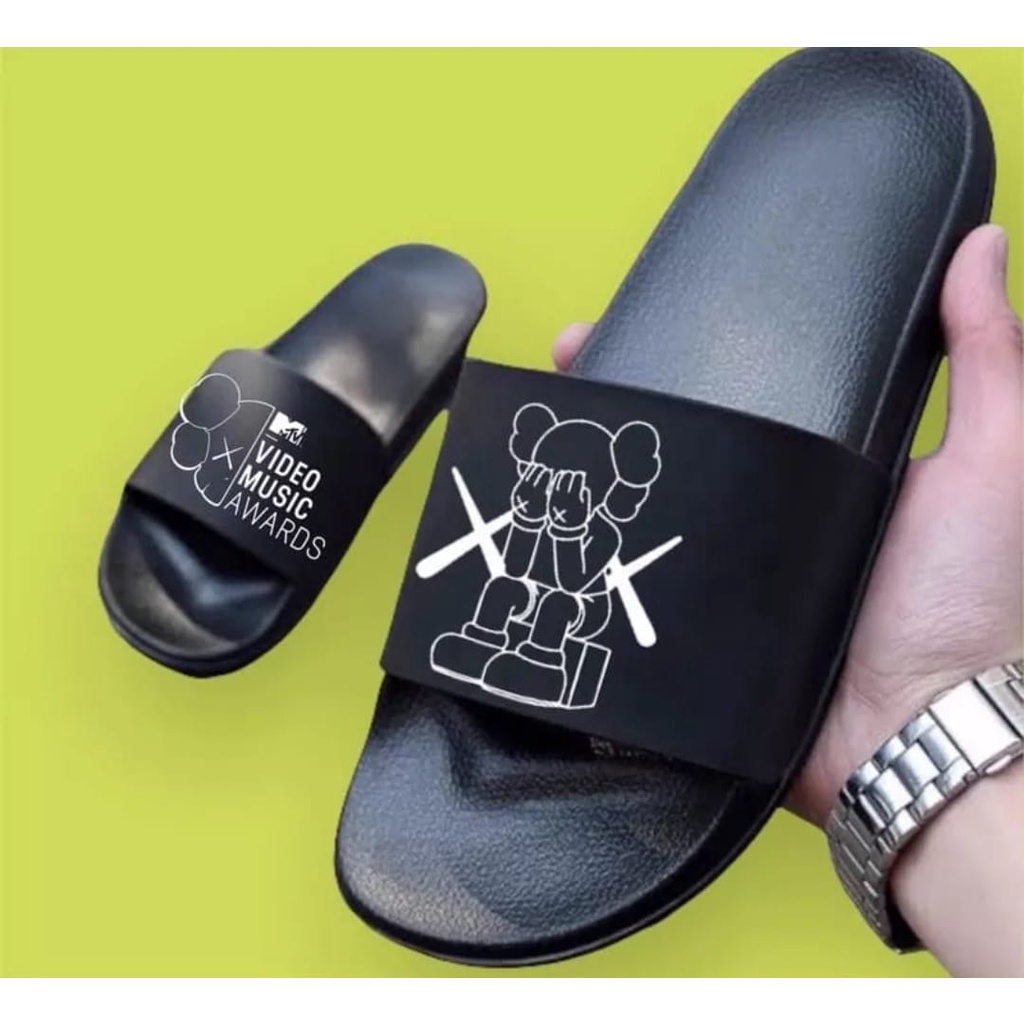 Sandal slipper Kaws MVA Unisex