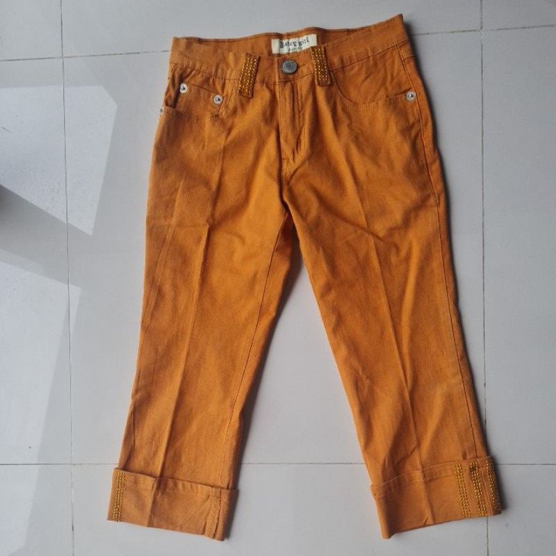 Celana panjang 3/4 wanita merk JUICY GIRL size 26 mustard preloved