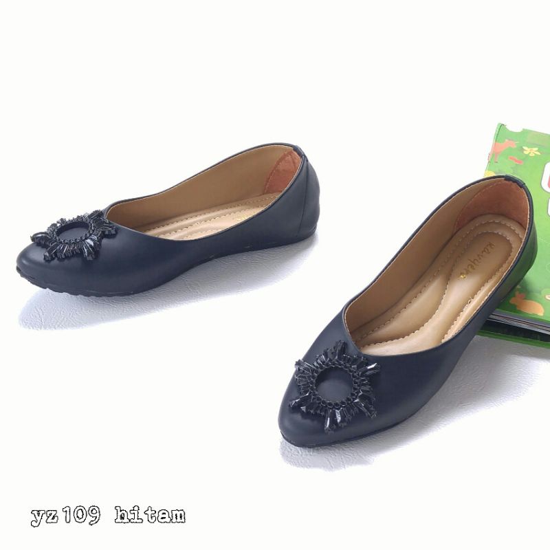 Borneo Sepatu Flat Wanita Flatshoes YZ105 YZ109 YZ21 YZ23 YZ25 (5 Model)
