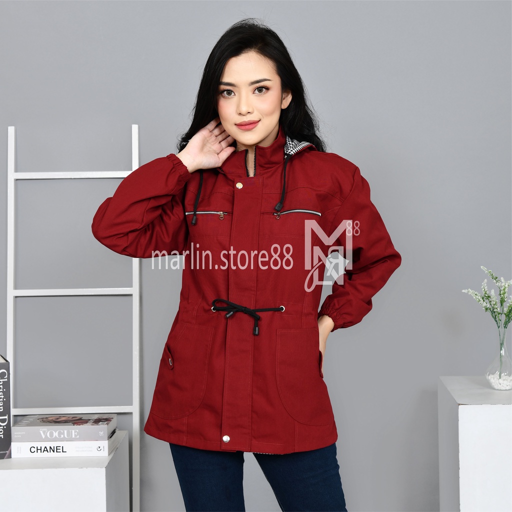 Jaket Wanita Big Size Jumbo Merah Maroon Kekinian bahan Baby Canvas Bolak Balik Ukuran L Sampai 4XL