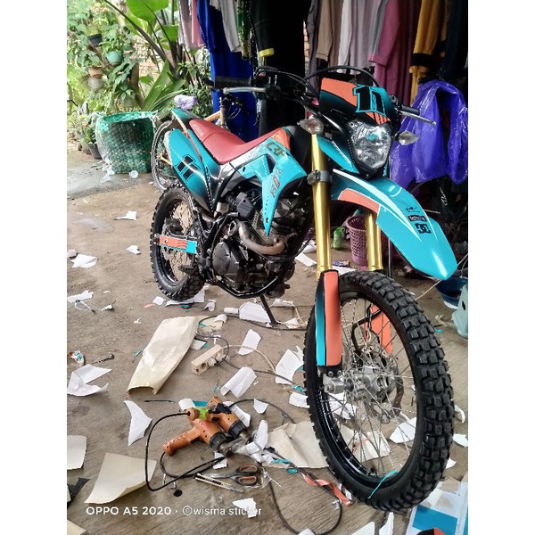 Stiker Decal Crf 150 / Stiker Decal Honda Crf / Stiker Crf Desain Grafis