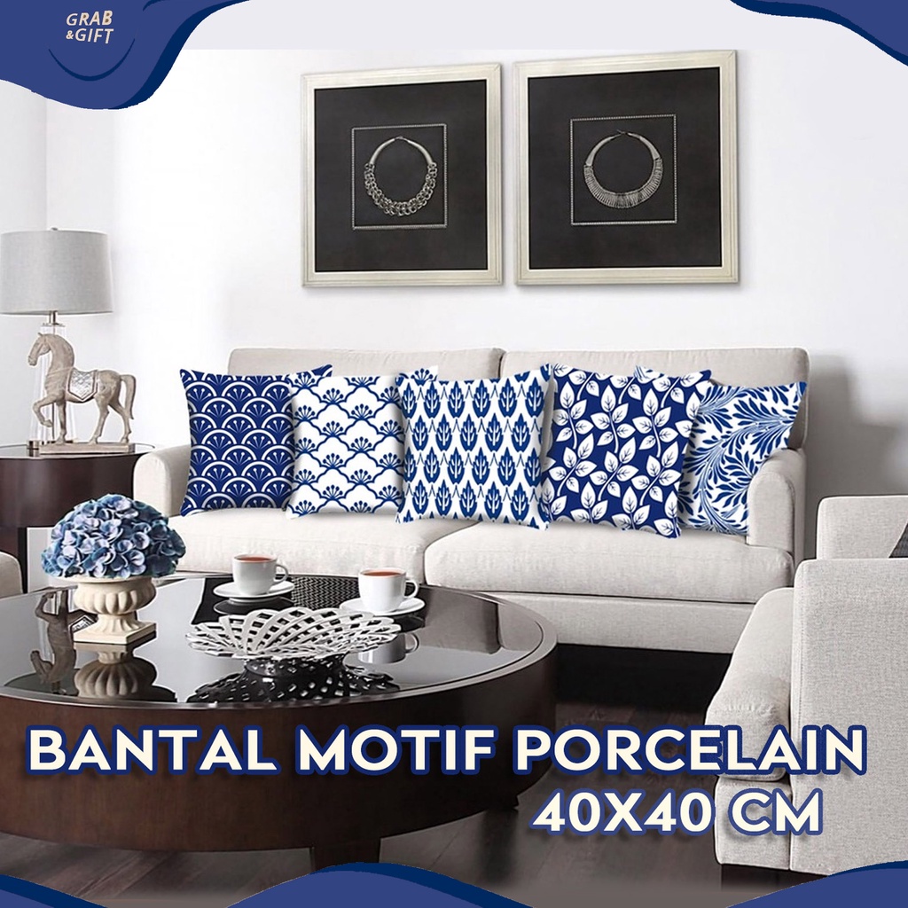 Bantal Sofa Print Abstrak Motif Porcelain Blue and White / Biru Putih 40x40 cm