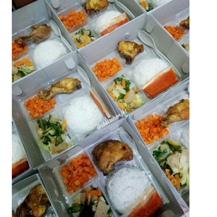 

✨ 7.7 PAKET NASI KOTAK AYAM ISI 4 LEZAT DAN MURAH