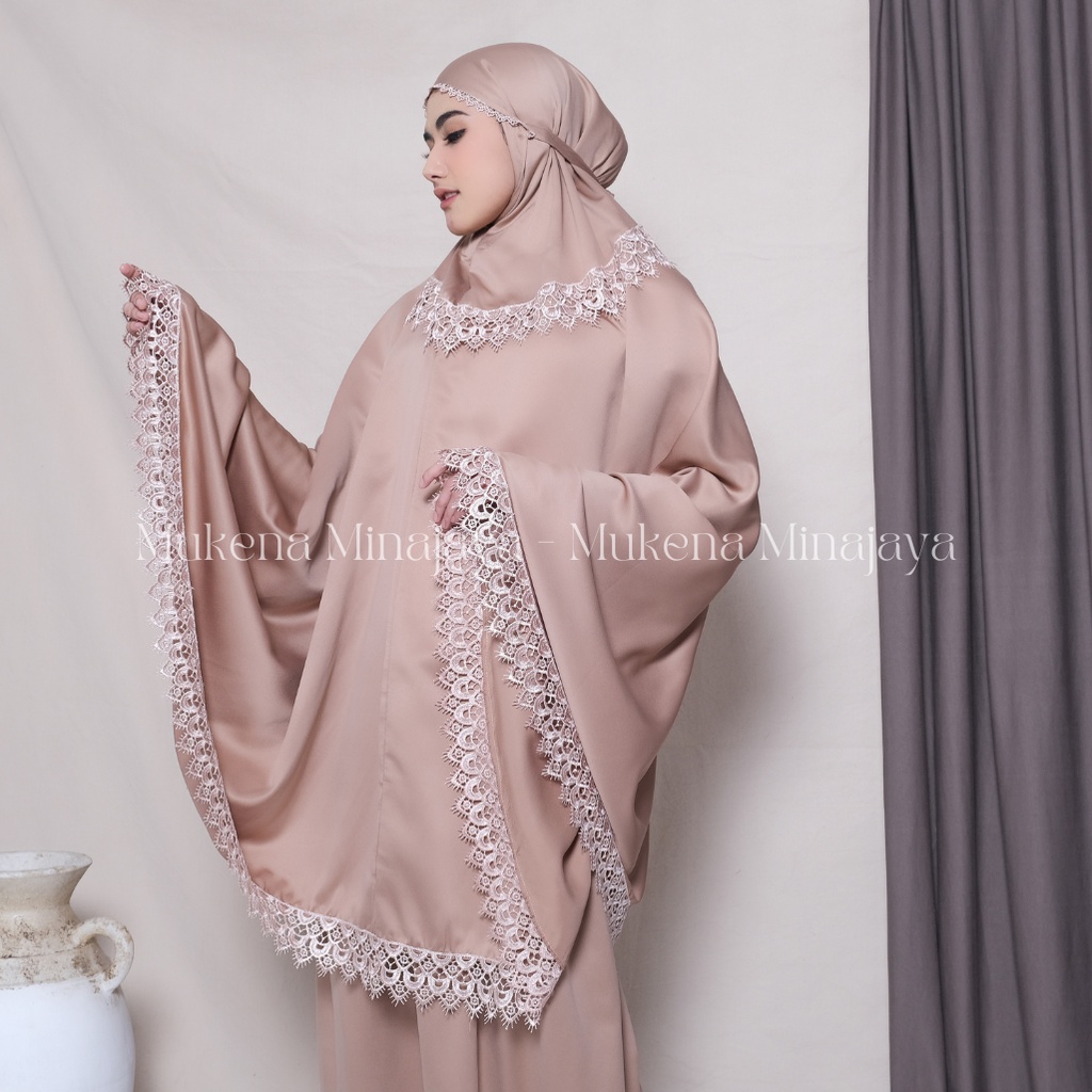 Mukena Dewasa Renda Mewah Jumbo Daily Traveling  Sutra Velvet Premium Fashion Mukenah Dewasa Muslim Terbaru