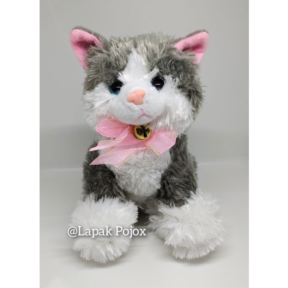 Boneka kucing duduk Lucu