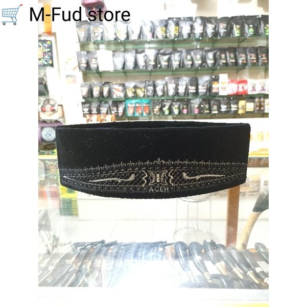 Peci Aceh motif pintu Aceh dan rencong/peci khas Aceh