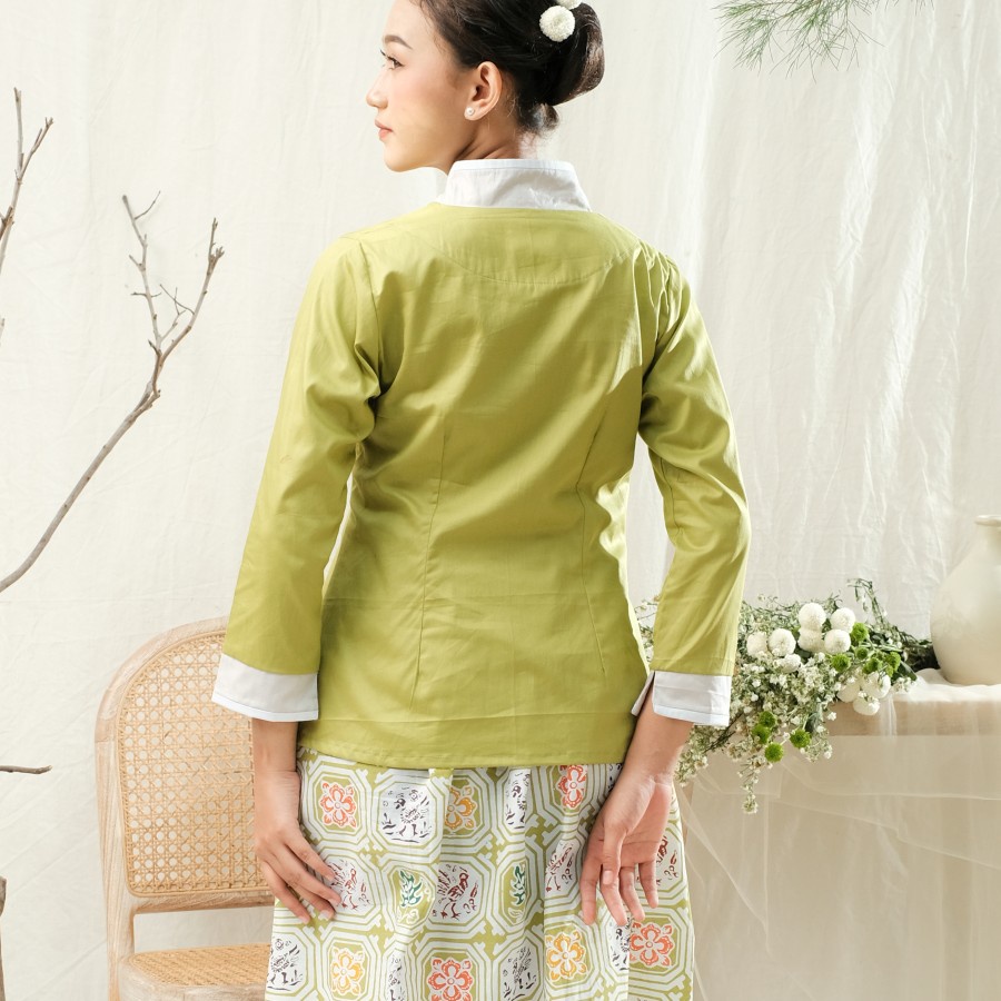 Blus Batik Hanbok Lengan Panjang Meradelima Katun Jepang Hijau