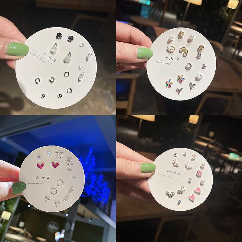 Anting Set 14 Pcs / 7 Set Anting Stud Bulat Silver Model Kupu-Kupu Hati Bola Mutiara Kotak-Kotak Hitam Putih Untuk Wanita