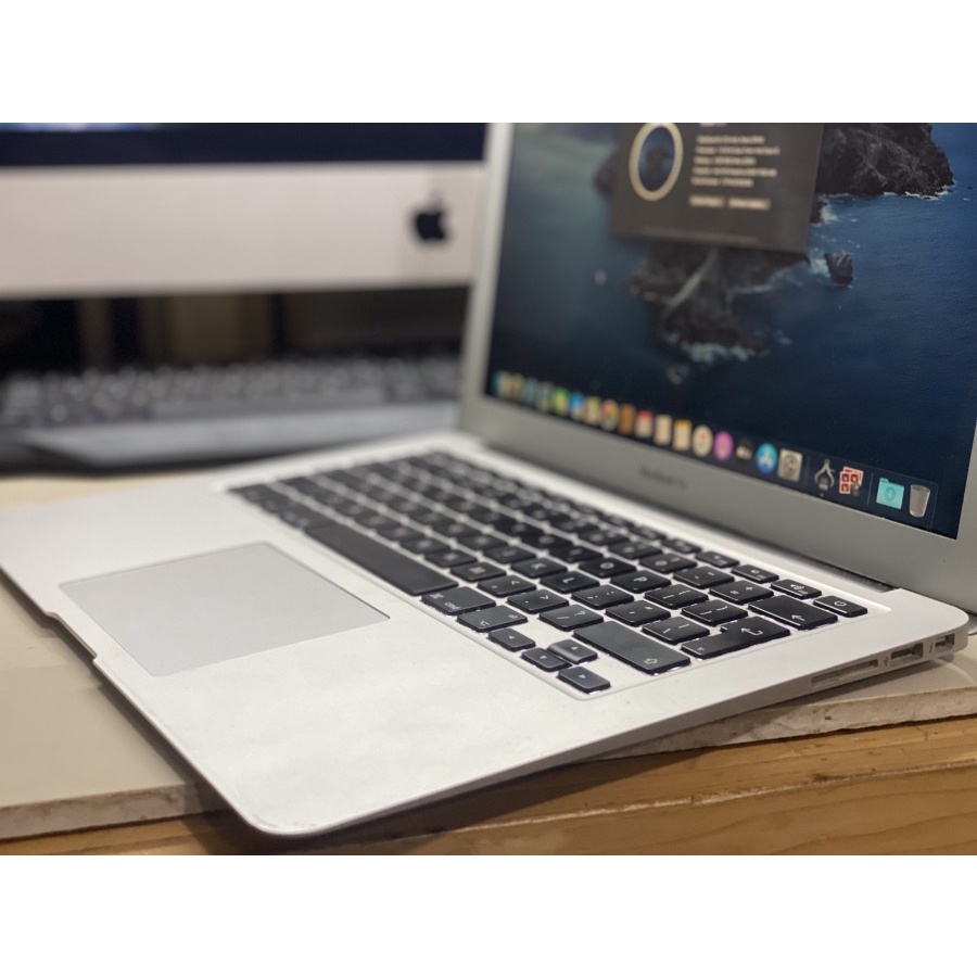 (FREE CASE) MACBOOK AIR 13&quot; 2014 RAM 4//8 GB SSD 128//256 GB SECOND BERKUALITAS HARGA EKONOMIS ORIGINAL 100%