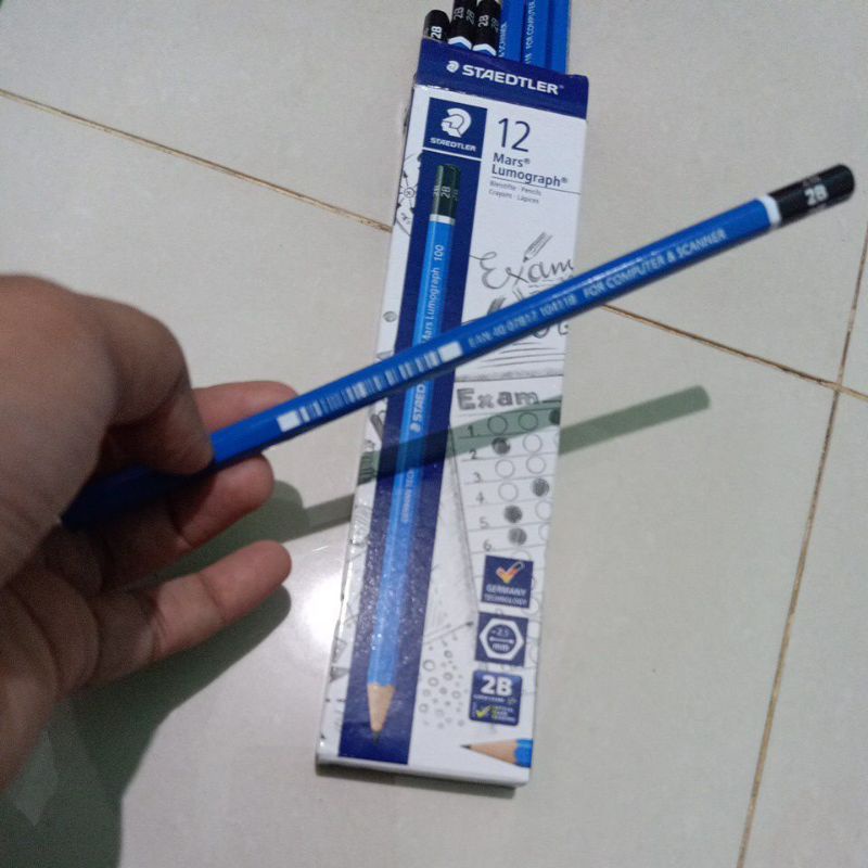 

Pensil 2B Stadler