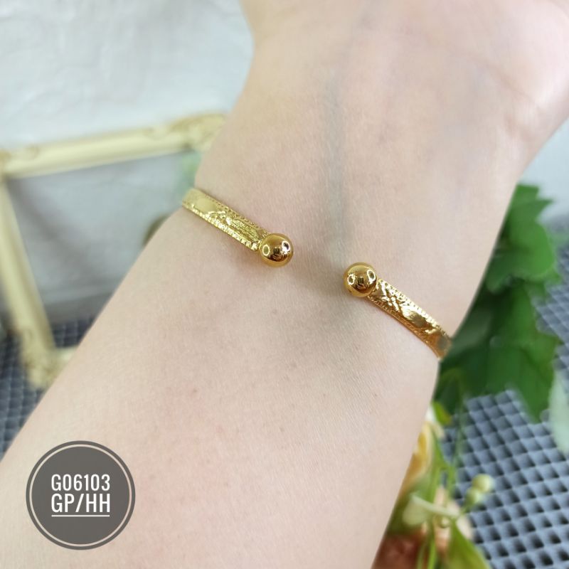 Gelang Fashion dubai Fleksibel Ukir warna 24k G06103