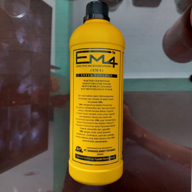 Pupuk Organik Cair EM4 Pertanian - 1 Liter