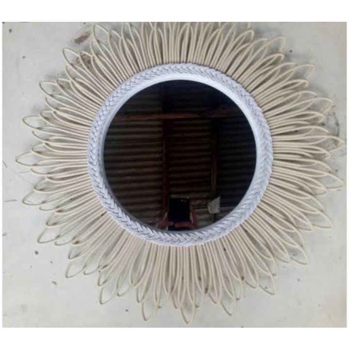 CERMIN SINTETIS