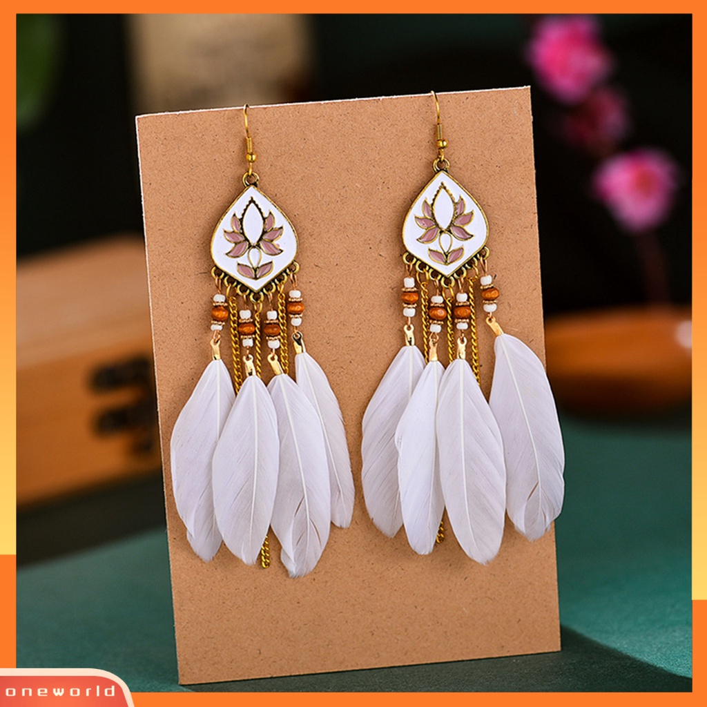 {oneworld} 1pasang Anting Bentuk Belah Ketupat Dengan Liontin Bulu Bahan Alloy Wanita Fashion Anting Panjang Untuk Pakaian Sehari-Hari
