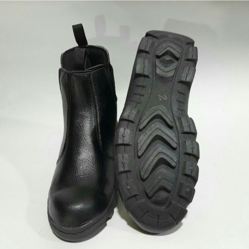 Sepatu sefty ujung besi slip on karet samping kiri kanan sepatu boot sepatu kerja lapangan kulit sentetis