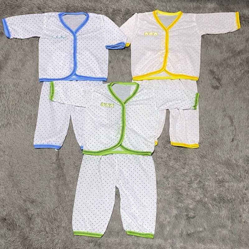(Isi 3) Setelan Baju Bayi Lengan Panjang Motif Tabur