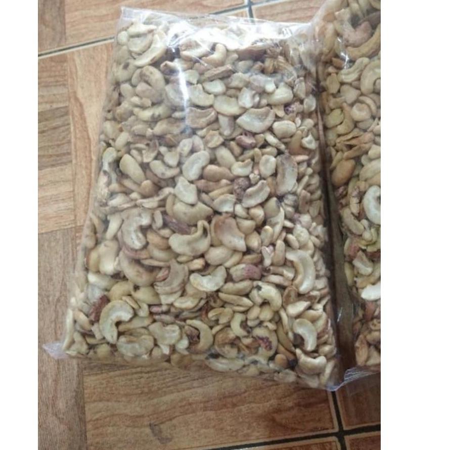 

TrxW2i2H kacang mede patahan/pecah termurah 1kg mentah