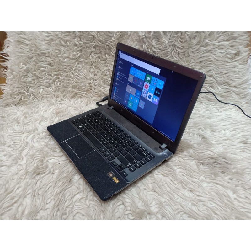 Obral Laptop Second Murah Samsung 355V AMD A6