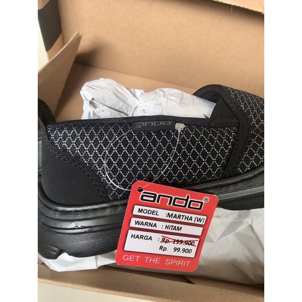 Sepatu Slip On ANDO full Hitam