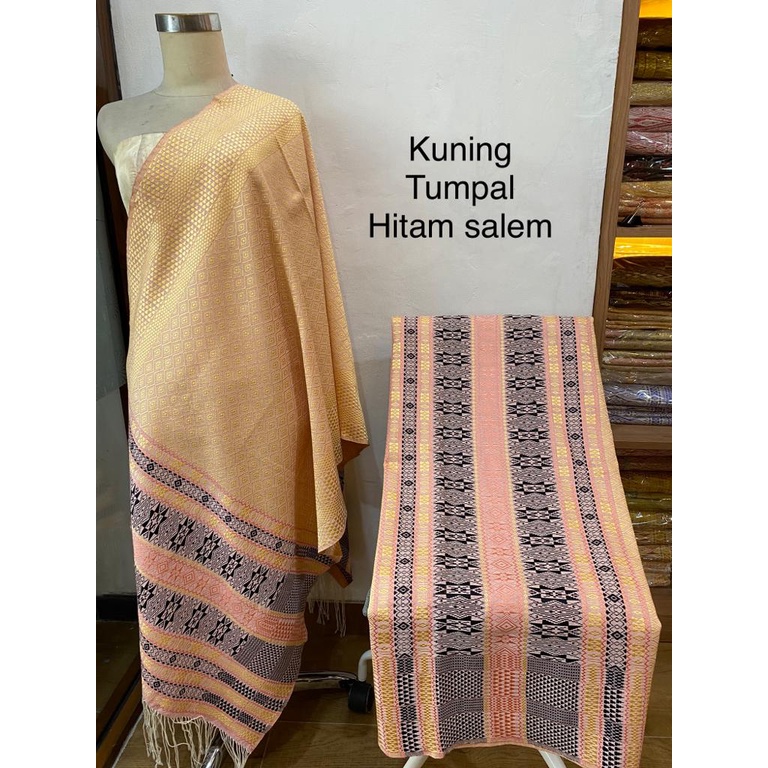 Songket Tumtuman Kuning Tumpal Hitam Salem