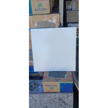 keramik lantai 40x40 Murano putih polos kw3