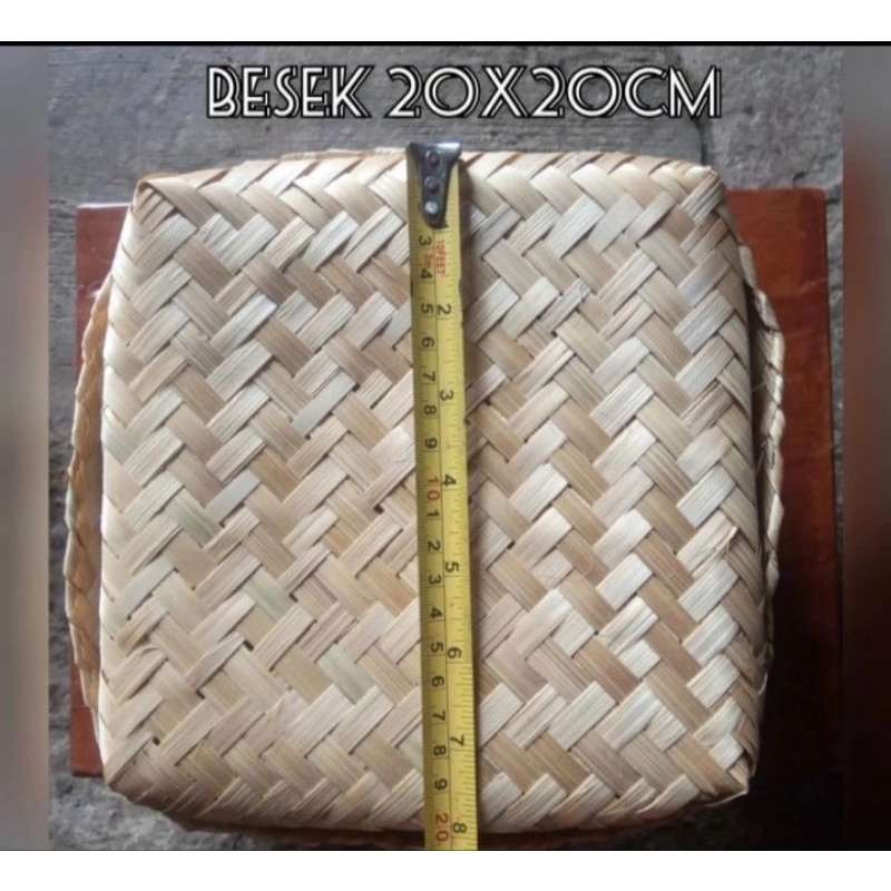 Besek Bambu ukuran 20x20 cm