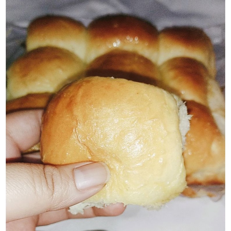 

Japanese milk bun. Roti sobek empuk