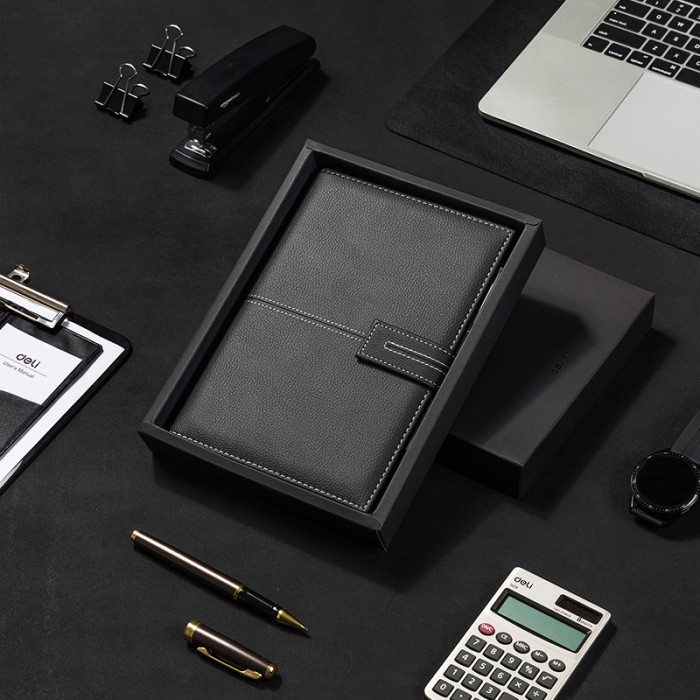

Deli Leather Cover Notebook Gift Set Hadiah Buku Catatan A5 En139L