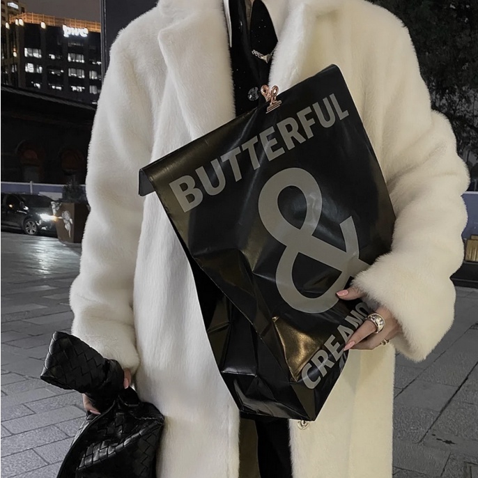

Fashion Paper Bag Kantong Goodie Bag Jumbo Butterful Creamorous
