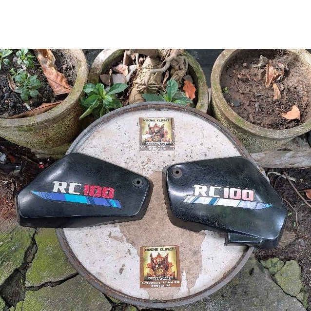 tutup aki suzuki rc100 ORIGINAL box aki suzuki rc100 tepong aki suzuki rc100 cover aki rc100