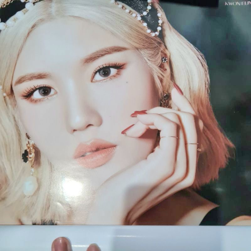 Hitomi /Eunbi / Nako IZ*ONE Poster - Official from Album One reeler Act IV izone