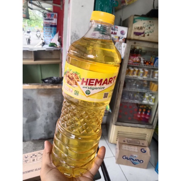 

MINYAK GORENG HEMART BOTOL 1 LITER