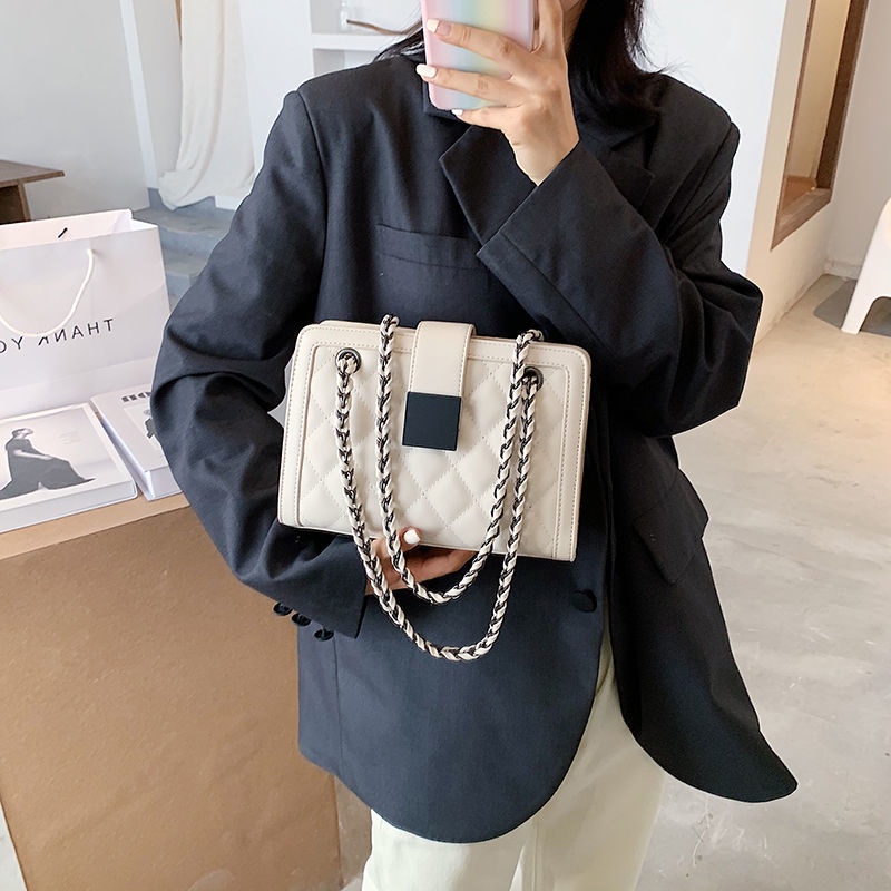 Red Musim Gugur dan Musim Dingin Rantai Kecil Tas Wanita Tas 2022 Baru Trendi Fashion Net Merah All-Match In bahu Messenger Tas Ketiak Tas