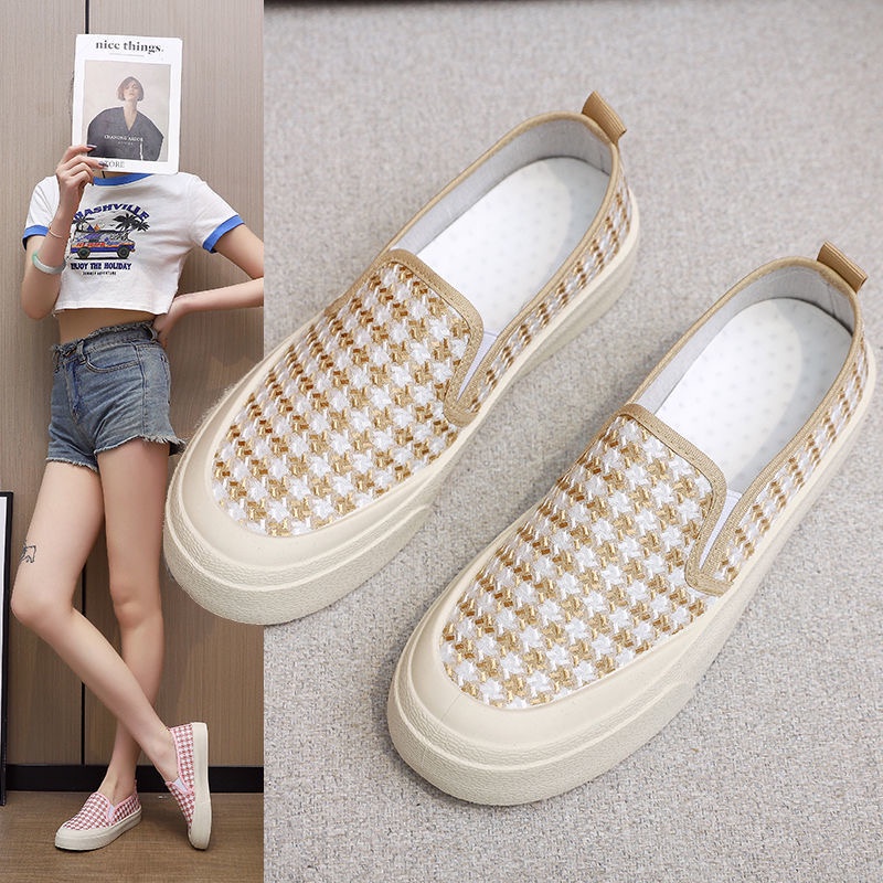 Sepatu Slip on Wanita Fashion Terkini - 2206