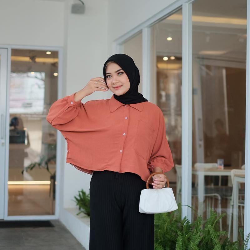 CRENKLE MALVINA KEMEJA CROP TOP AIRFLOW BAJU ATASAN WANITA