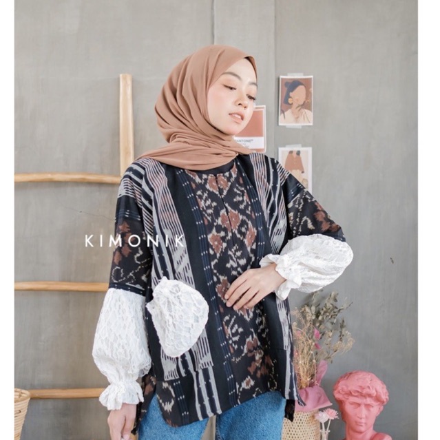 BAJU TENUN KIMONIK (KIVALACE BROWNIES)