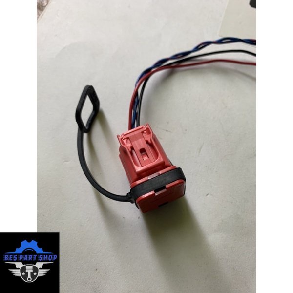 soket CCU plus tutup yamah n max