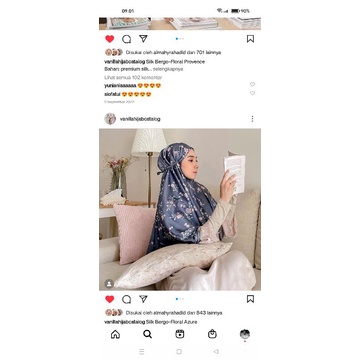 PRELOVED bergo silk Vanilla Hijab