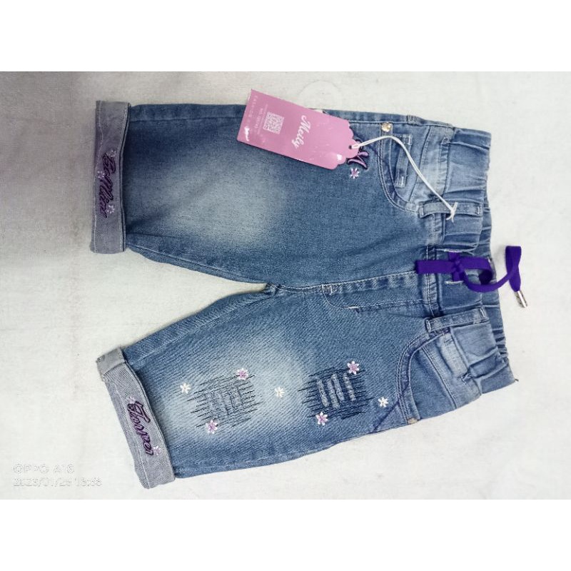CELANA LEVIS PENDEK ANAK CEWEK STIK BALIK