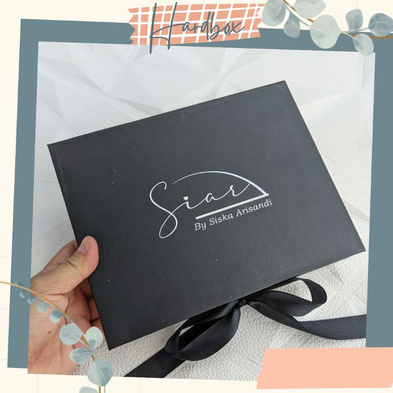 

CUSTOM PACKAGING HARDBOX FOR HIJAB (21x16x2)